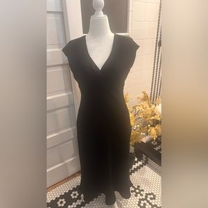 Black v neck cap sleeve midi length dress sz 10